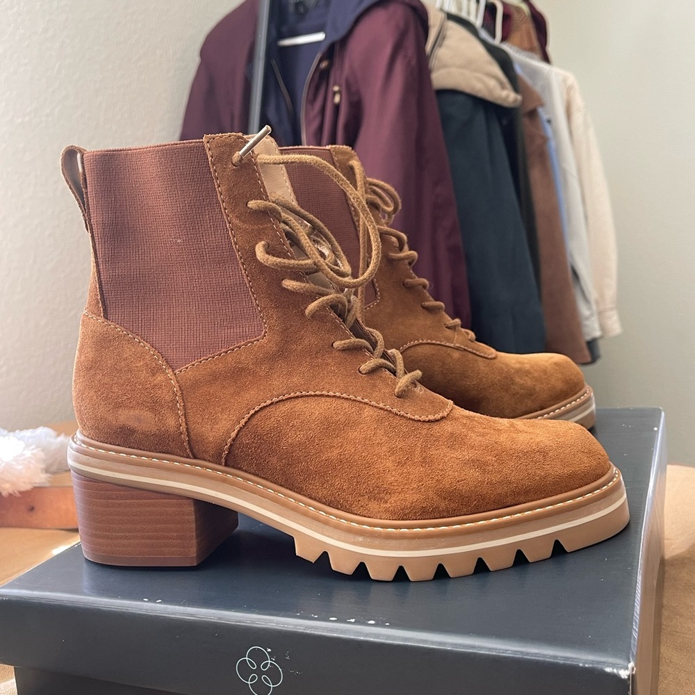 NWT Bernardo suede combat boots